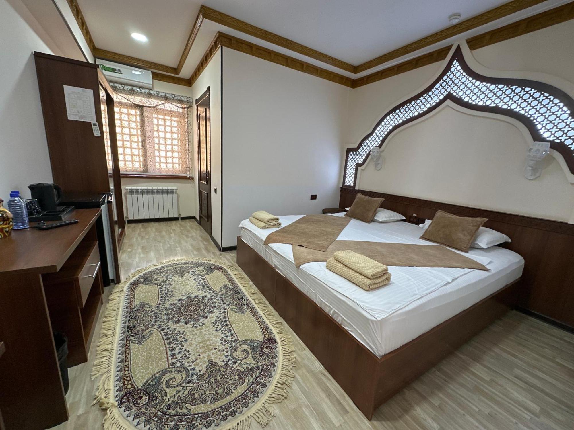 Khiva Minor Hotel Bagian luar foto